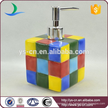 Dispensador de jabón líquido Rubik&#39;s Cube moderno
